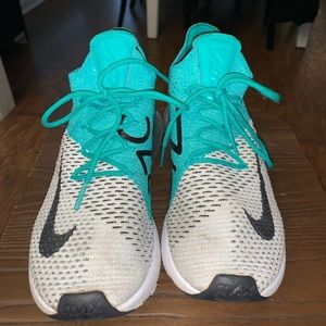 270 Nike flynit running shoes.